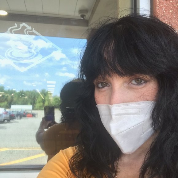 Meet your Posher, Tauni - Picture 4 of 5